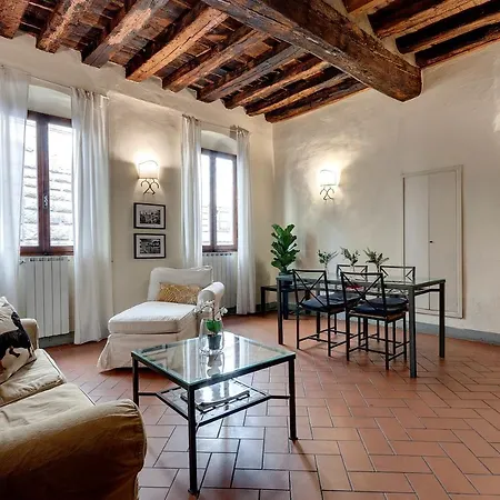 Leoni 10 Apartman Firenze